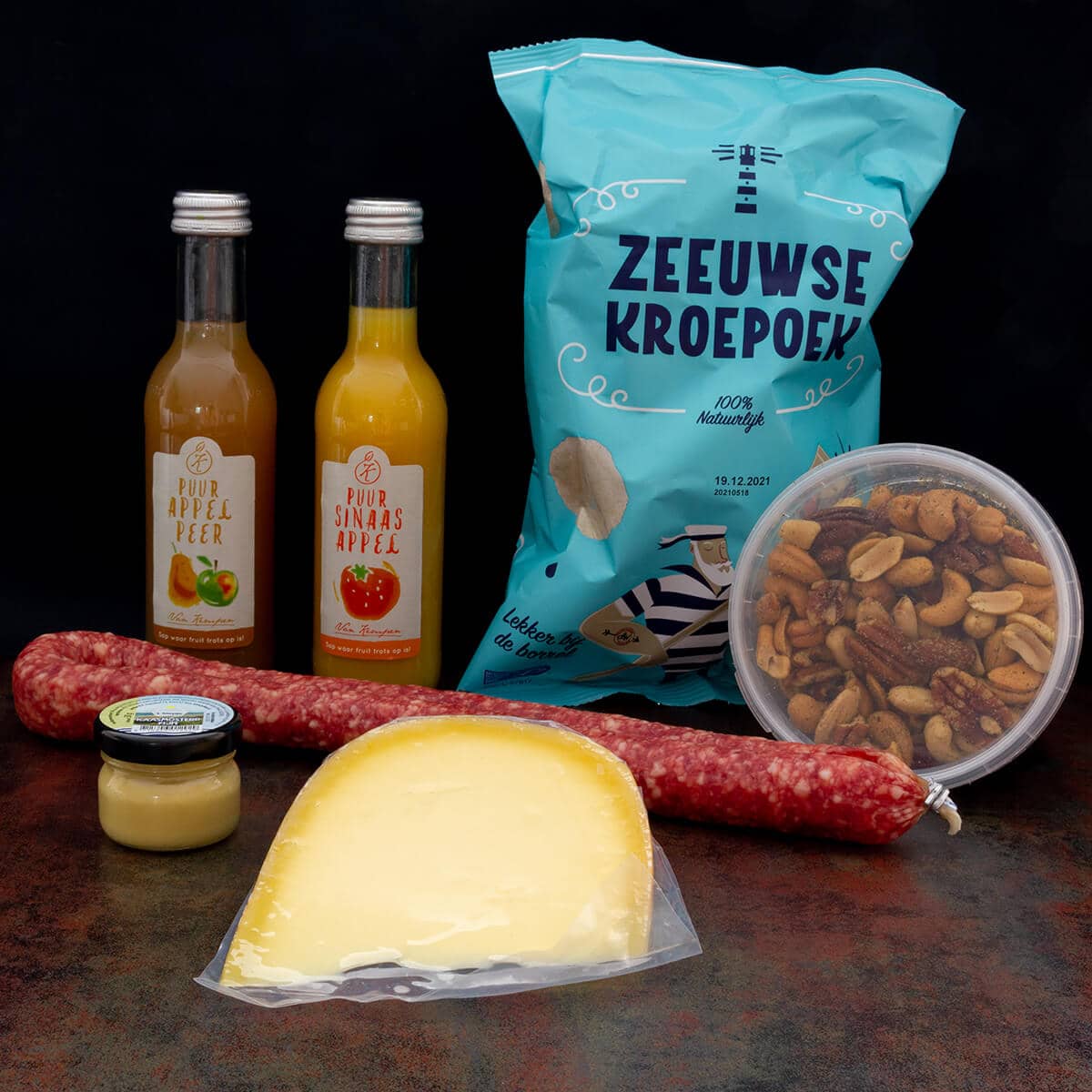 Zeeuws Borrel Doosje met Zeeuwse streekproducten